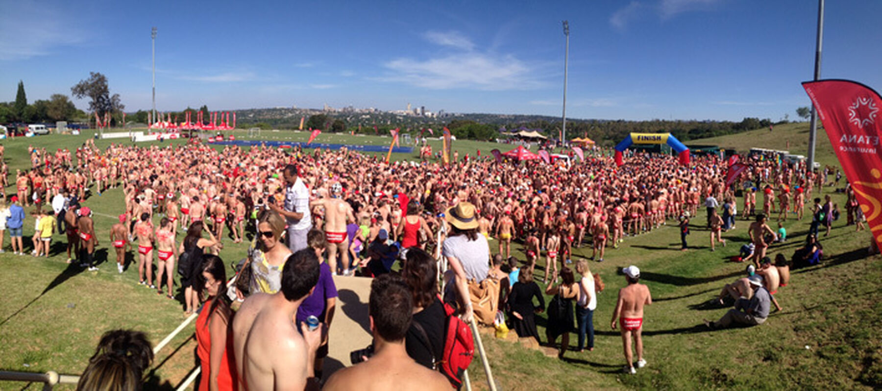 Panorama Of Start Of Daredevil Run 2013